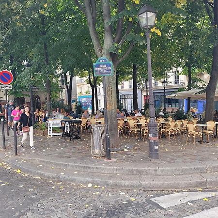 Studio Bien Equipe Au Calme A Montmartre Париж Екстериор снимка